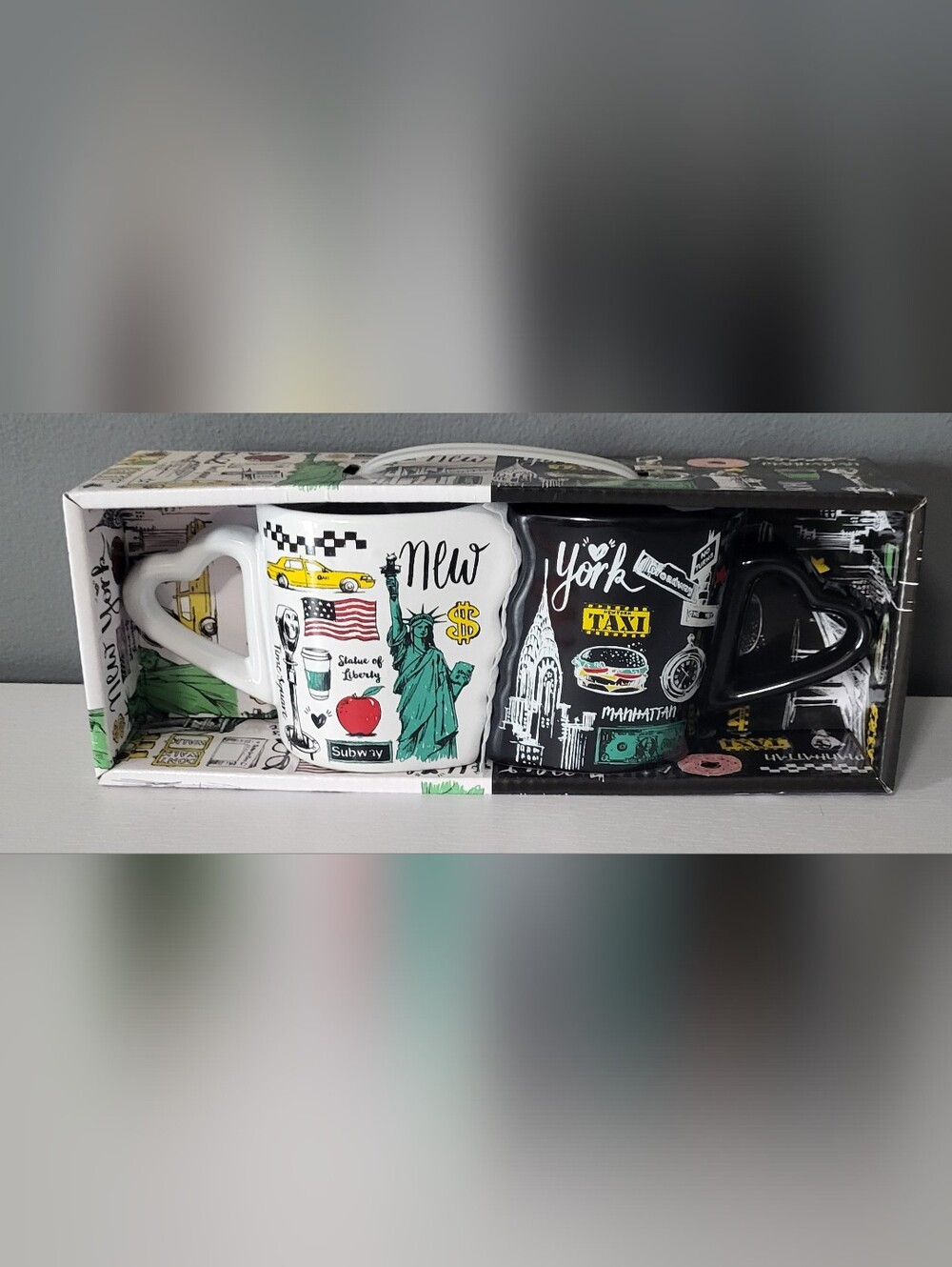 NIB New York Themed Ceramic Mug Set - Black & White